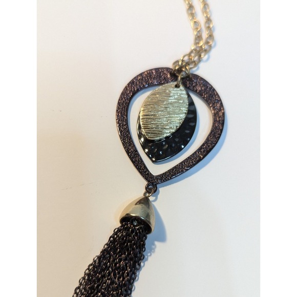 Necklace Erica Lyons gold tone black tassel - Picture 5 of 5